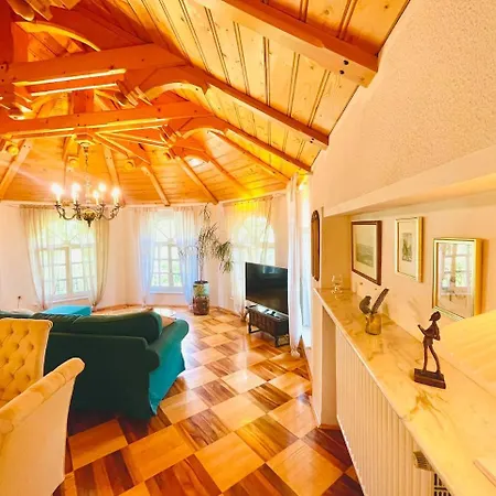 Apartma Luci *